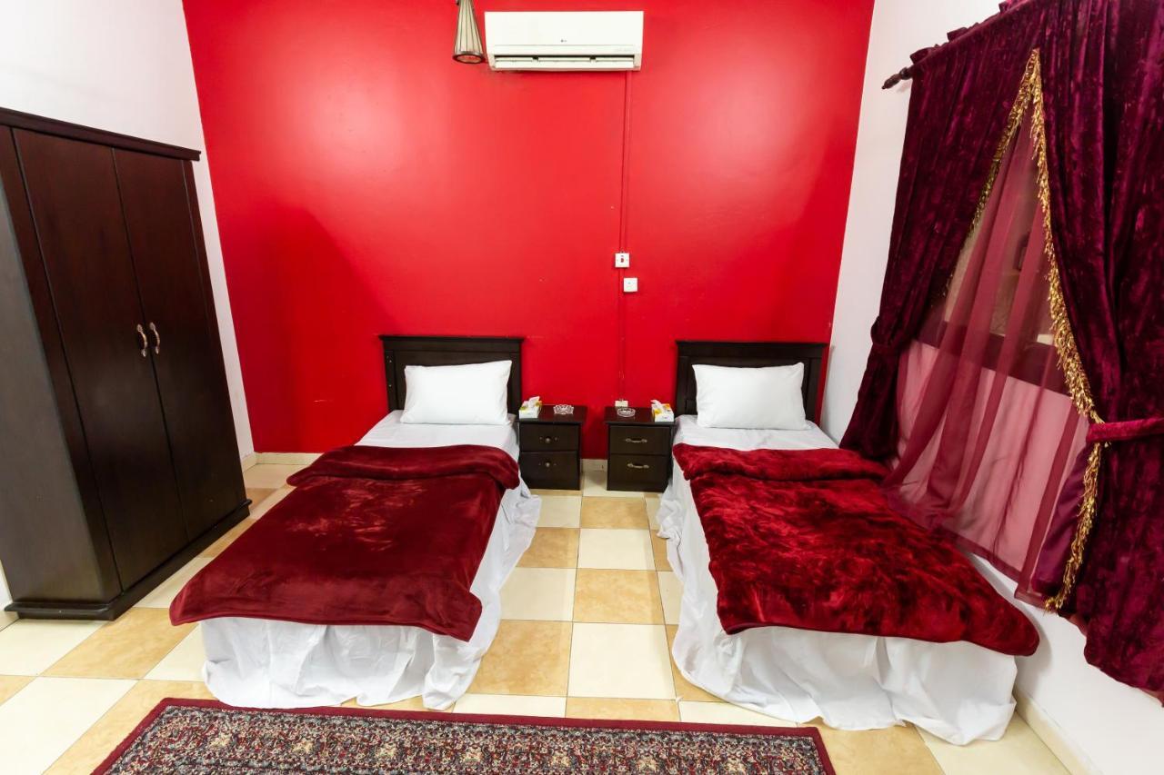 Al Eairy Furnished Apartments - Al Bahah 4 외부 사진