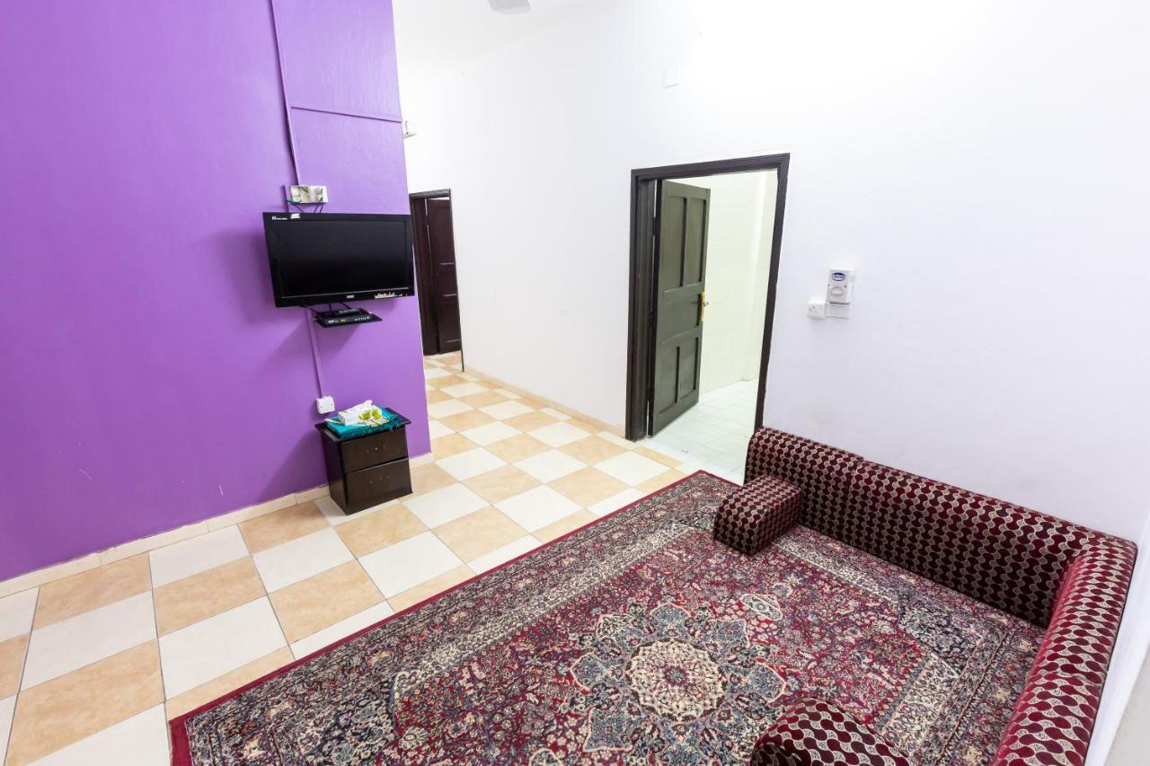 Al Eairy Furnished Apartments - Al Bahah 4 외부 사진