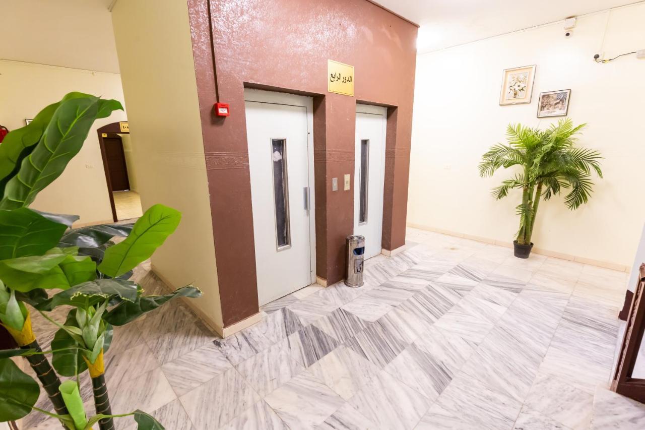 Al Eairy Furnished Apartments - Al Bahah 4 외부 사진