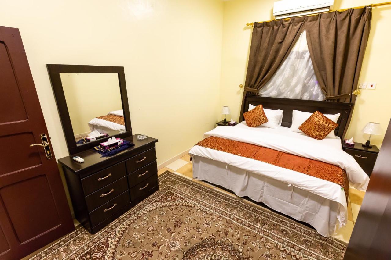 Al Eairy Furnished Apartments - Al Bahah 4 외부 사진