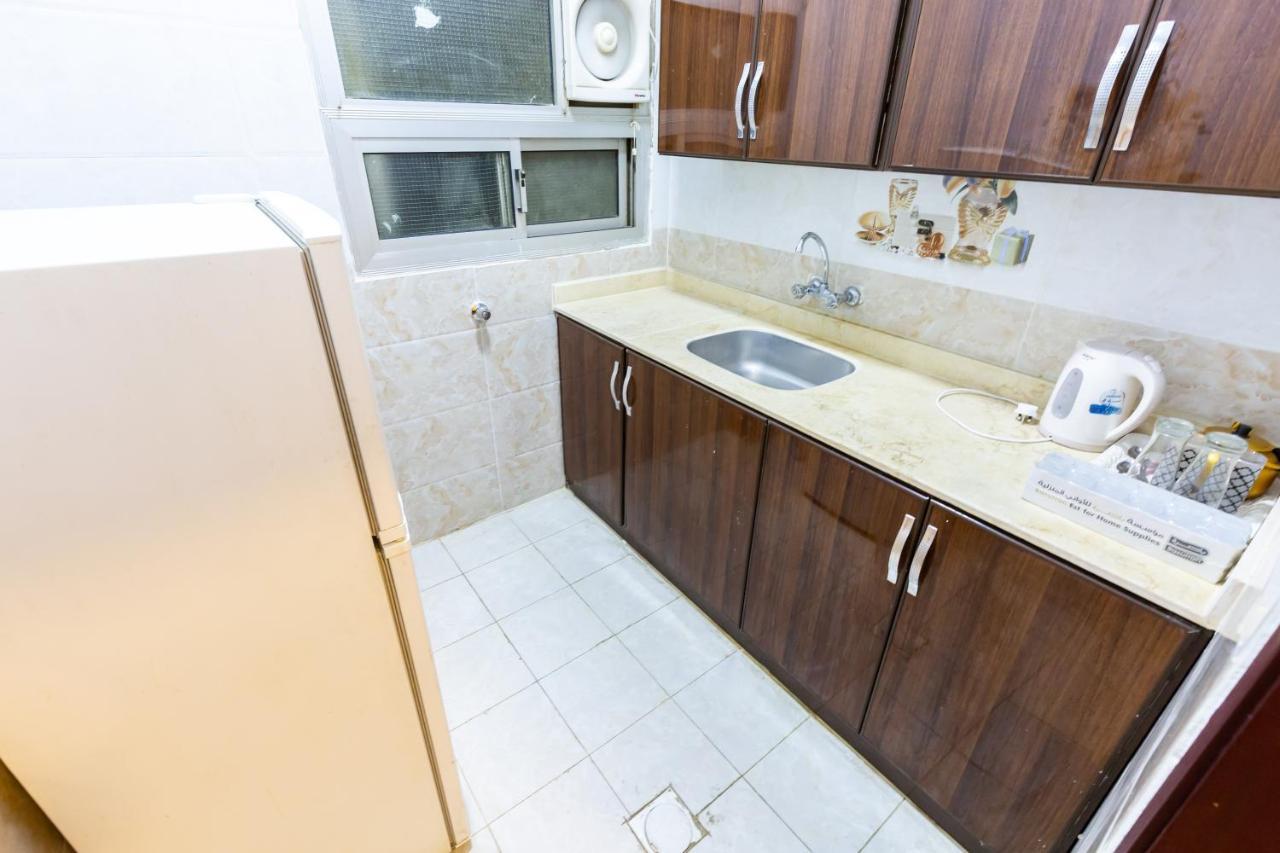 Al Eairy Furnished Apartments - Al Bahah 4 외부 사진